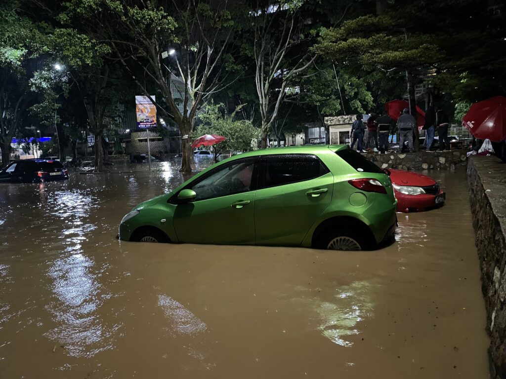 Após meses de seca, inundações no Quénia matam mais de 40 pessoas