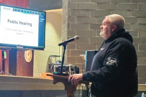 Brian Faulknier speaks to the Fluvanna County Board of Supervisors. Credit: Charles Paullin/Inside Climate News
