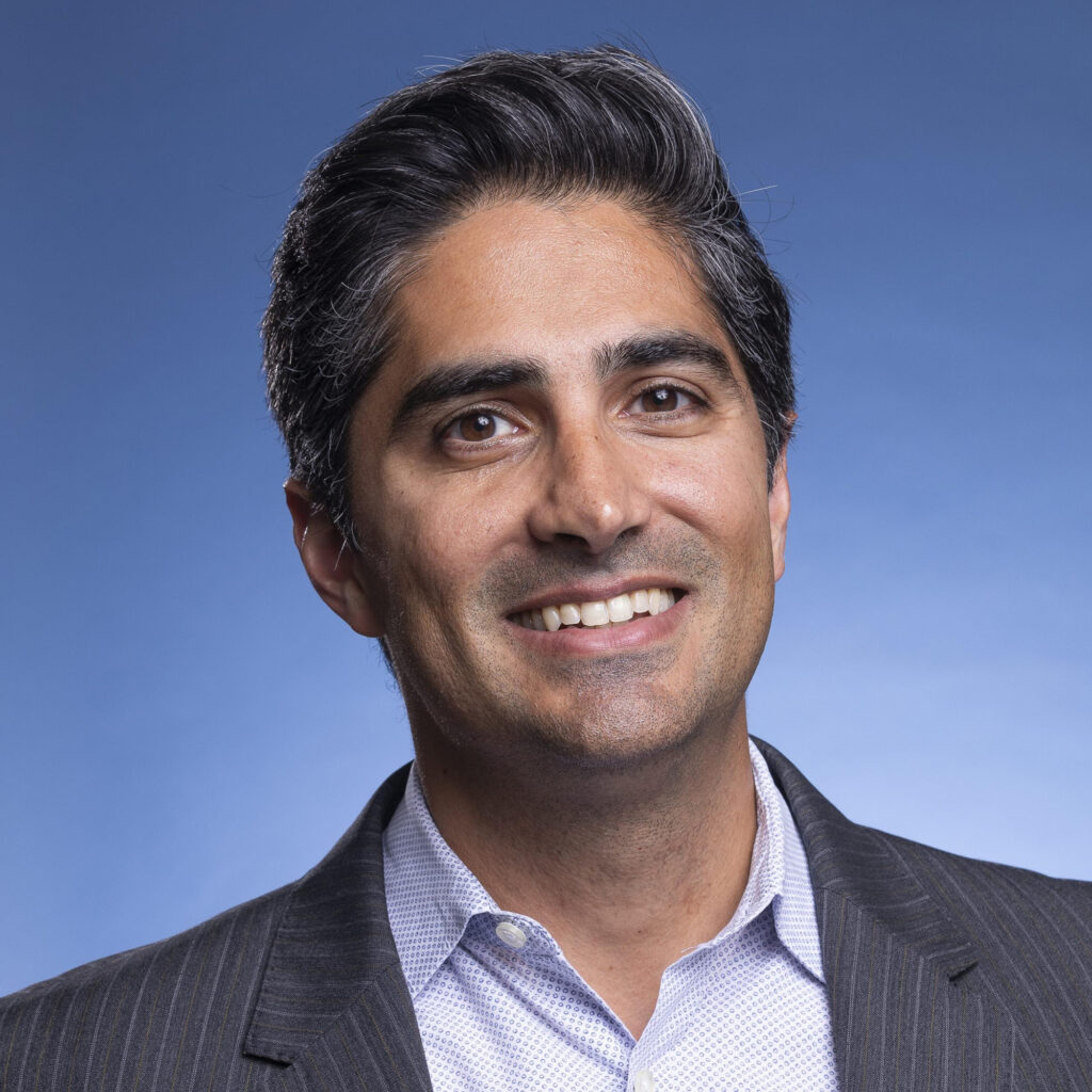 Paasha Mahdavi é professor associado de ciência política na Universidade da Califórnia, em Santa Bárbara. Crédito: UC Santa Bárbara