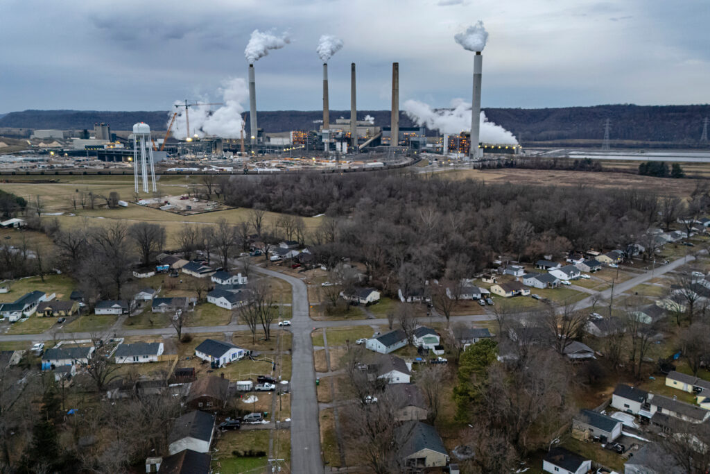 The coal-fired Mill Creek Generating Station is seen from the Valley Village neighborhood on Feb. 14 in Louisville, Ky. Credit: Jon Cherry/Getty Images