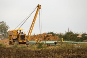 A team of contractors work to install a Transco pipeline in Lebanon, Pa., on Oct. 6, 2017. Credit: Robert Nickelsberg/Getty Images