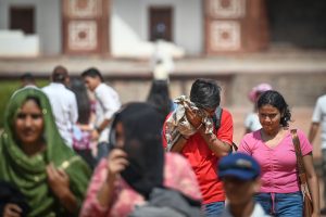 Uma onda de calor incomum atinge o país mais populoso do mundo