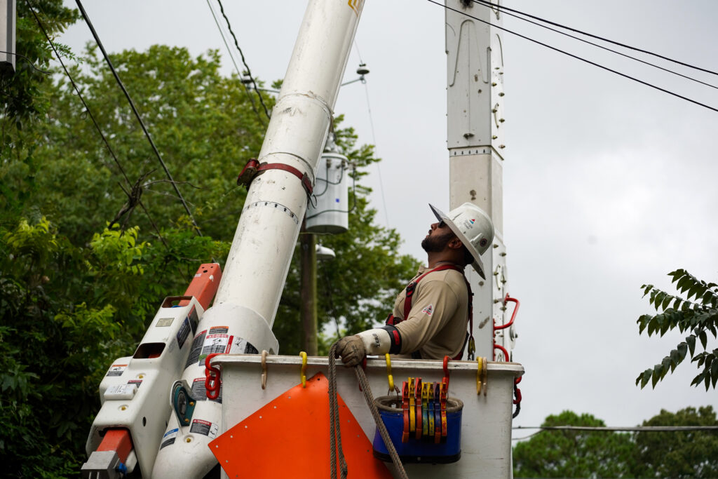 Crews with Georgia Power repair transmission lines on Aug. 6, 2024, in Savannah, Ga. Credit: Megan Varner/Getty Images