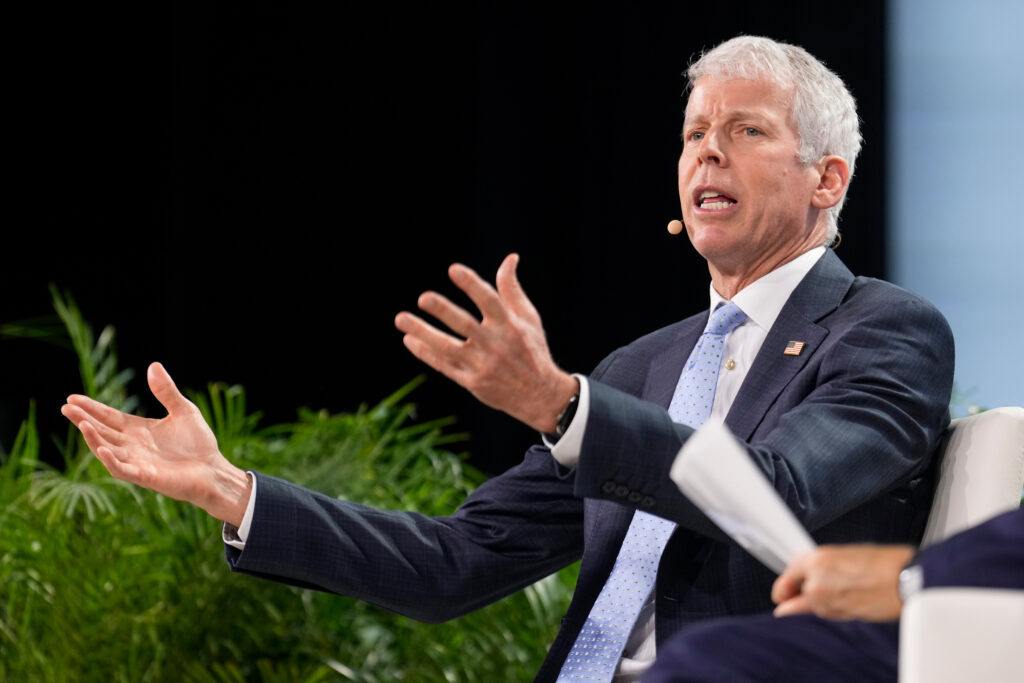 O secretário de Energia, Chris Wright, fala aos participantes da CERAWeek da S&P Global em Houston, em 23 de março. Crédito: Brett Coomer/Houston Chronicle via Getty Images