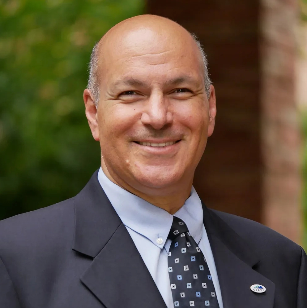 Waleed Abdalati, ex-cientista-chefe da NASA, é diretor do Instituto Cooperativo de Pesquisa em Ciências Ambientais da Universidade do Colorado, em Boulder. Crédito: NASA