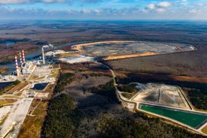 An aerial view of the nearly 600-acre coal ash pond at Alabama Power’s James M. Barry Electric Generating Plant. Credit: Lee Hedgepeth/Inside Climate News