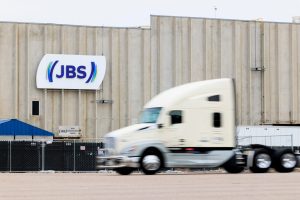 The JBS meatpacking plant in Greeley, Colo. Credit: Michael Ciaglo/Getty Images