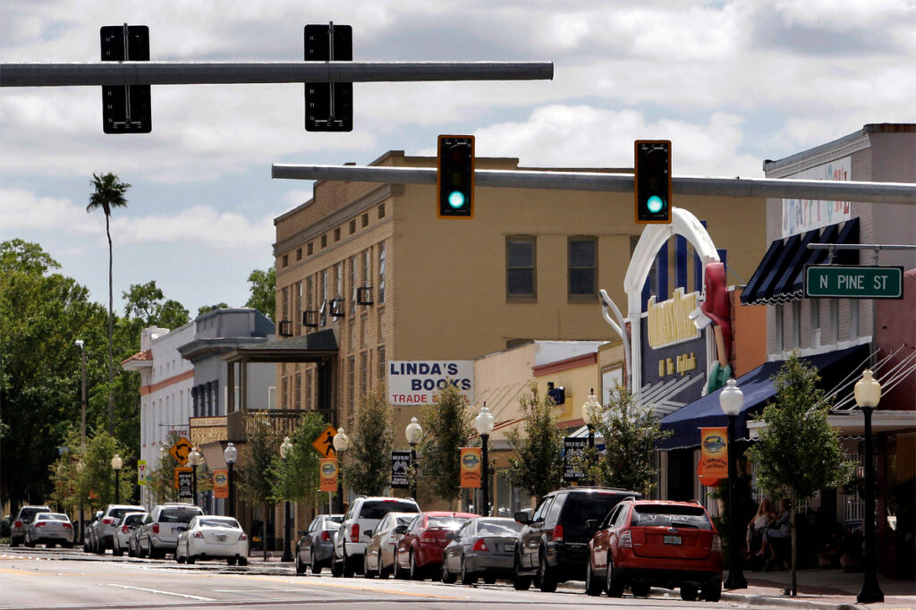 Uma vista do centro de Sebring, Flórida. Crédito: Ted McLaren/Visit Florida