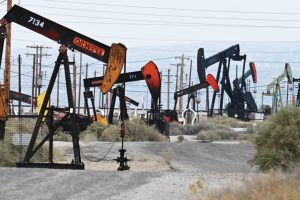 Pumpjacks lift oil from wells in Kern County, California. Credit: Robyn Beck/AFP via Getty Images