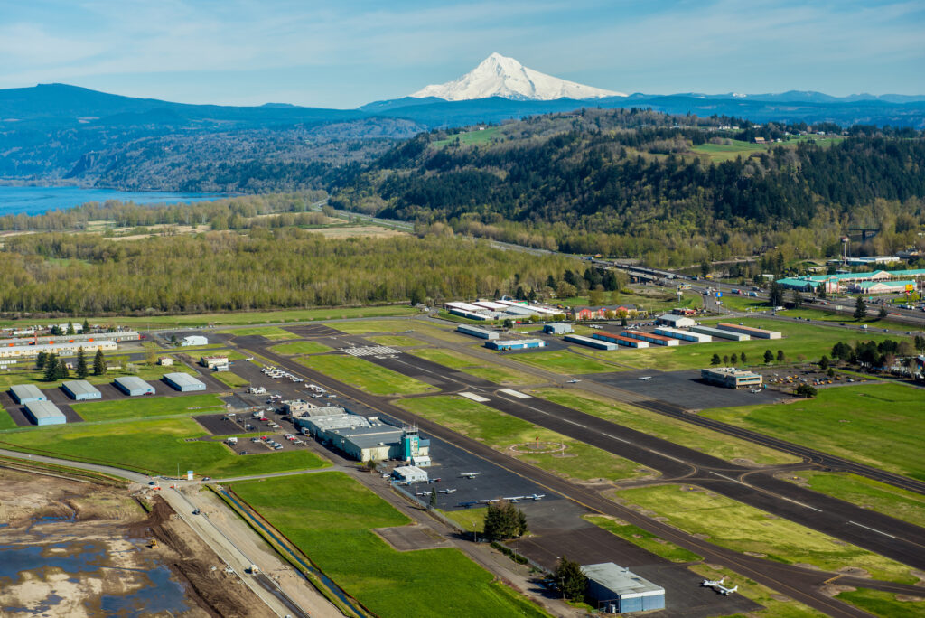 Uma vista aérea do Aeroporto Troutdale. Crédito: Porto de Portland