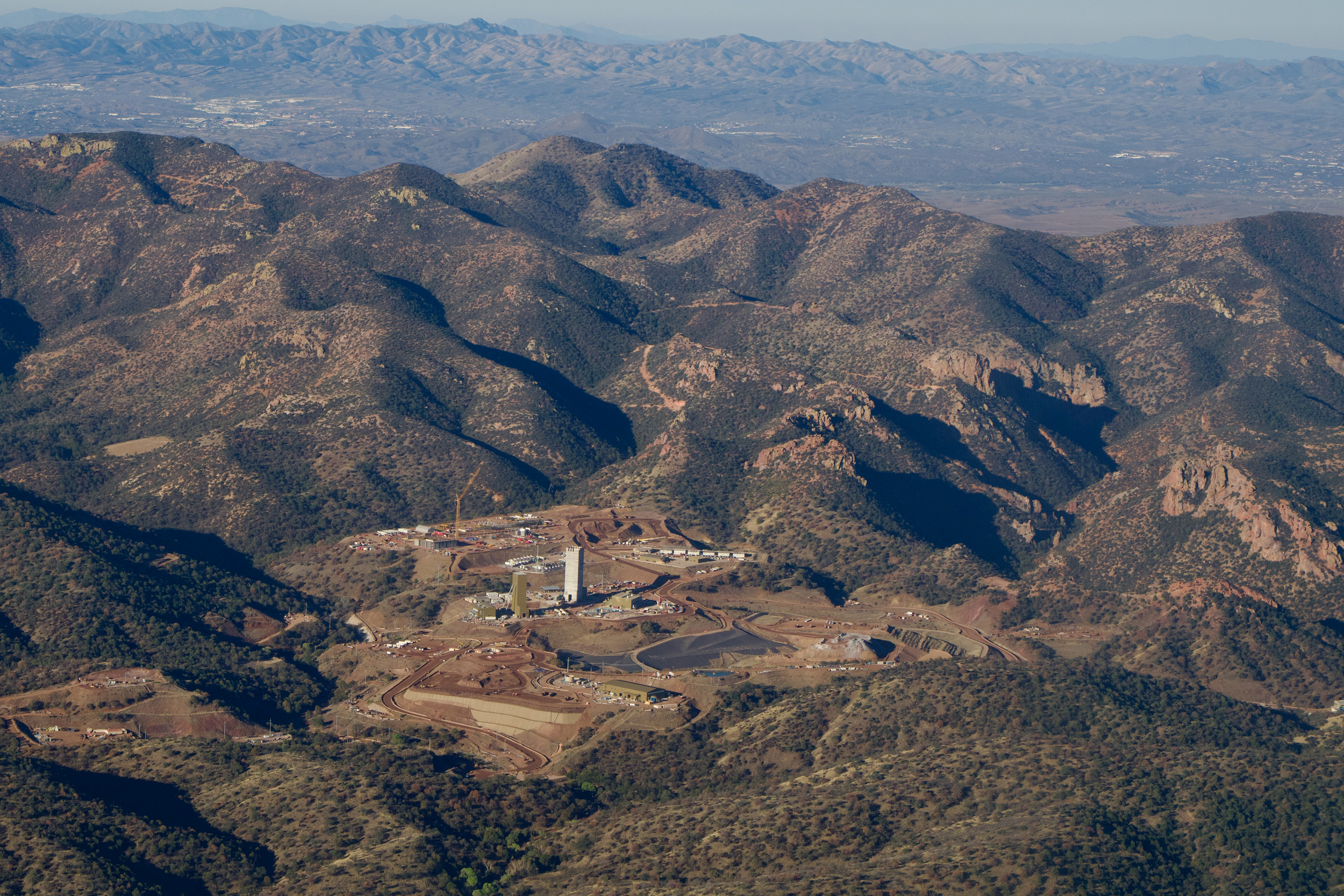 Uma vista aérea do projeto Hermosa da South32 em 3 de março, nos arredores da Patagônia, Arizona. Crédito: EcoFlight