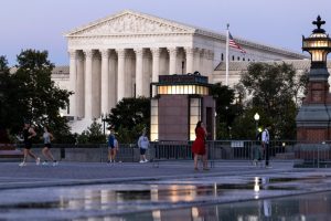Bills to protect the fossil fuel industry come in as the U.S. Supreme Court is three weeks away from hearing arguments in Suncor Energy v. County Commissioners of Boulder County. Credit: Finn Gomez/Getty Images